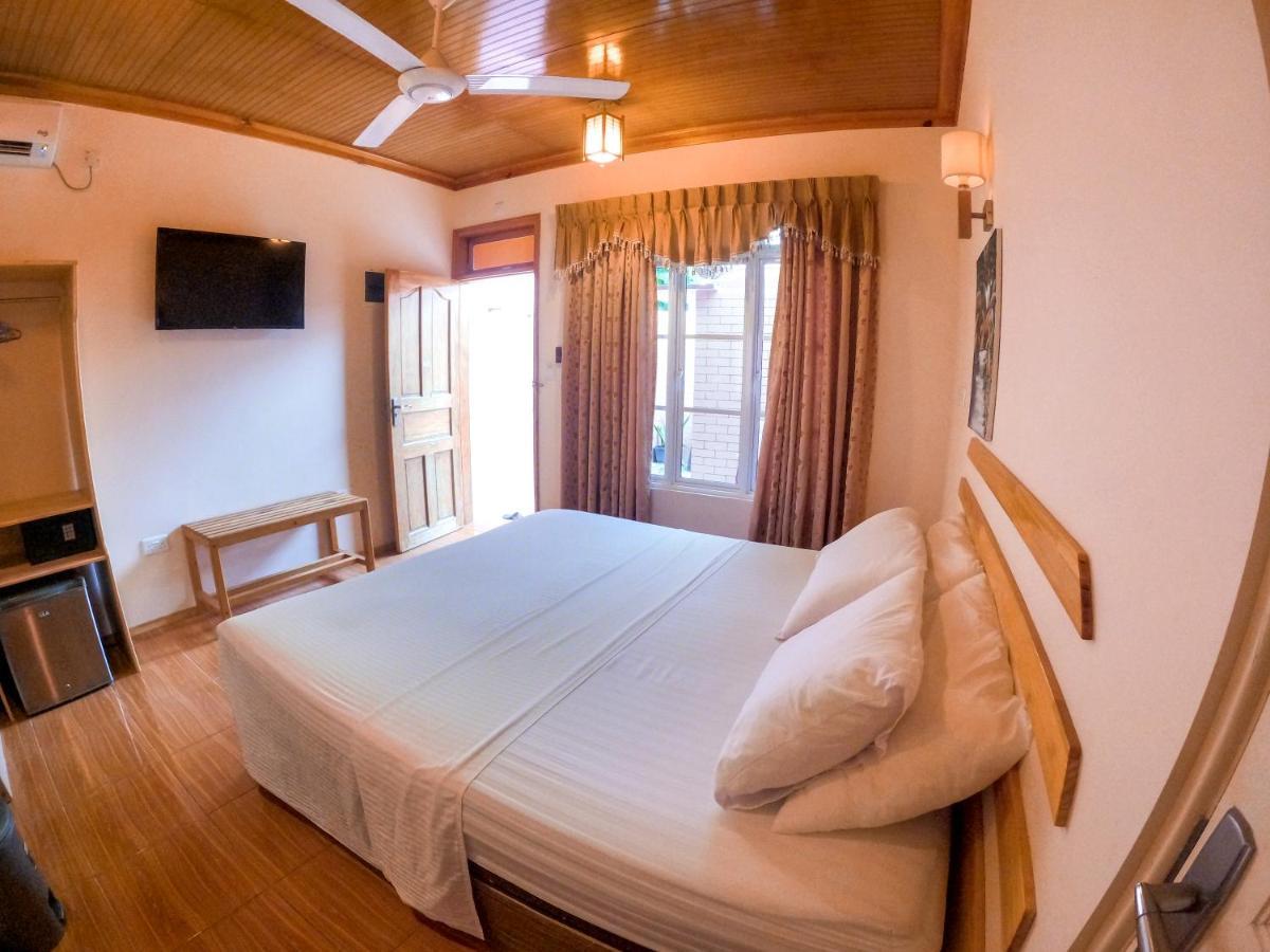New Breeze Thoddoo Inn Zewnętrze zdjęcie